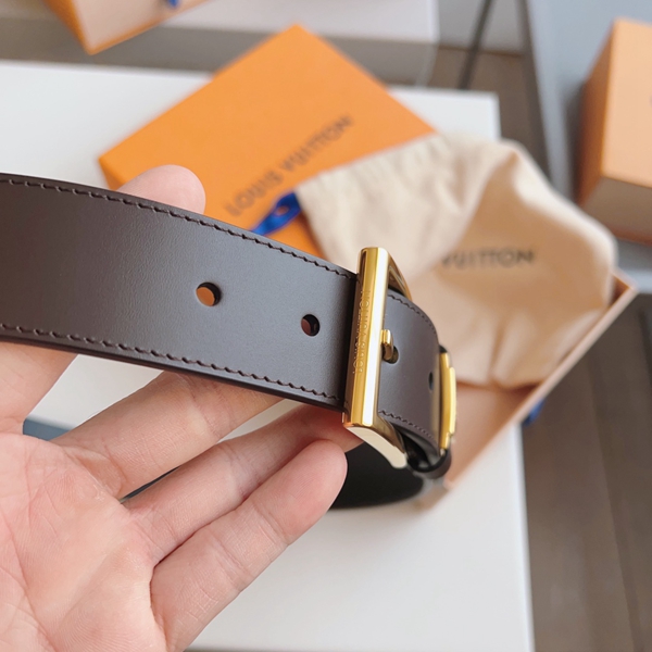 ルイヴィトンベルト素材ディテール